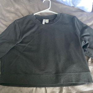 Black long sleeve crop top